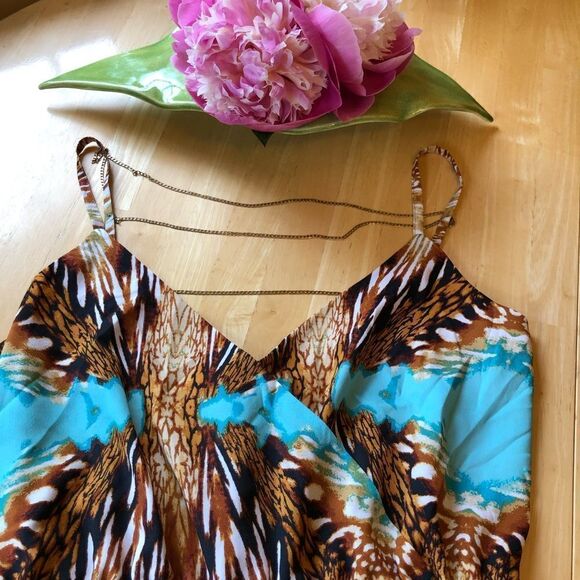 BEBE Printed Chainlink Strap Romper NWT - Picture 4 of 15